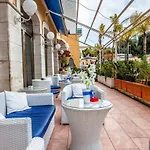 Aragona Palace & 4*