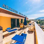 Aragona Palace & 4*