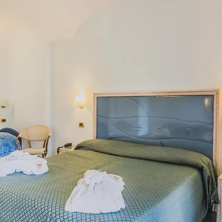 Aragona Palace & 4*