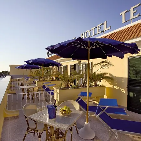 Aragona Palace &