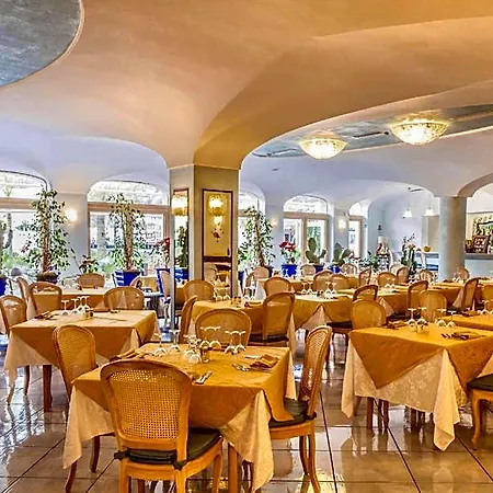 Hotel Aragona Palace & Ísquia