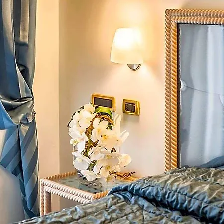 Aragona Palace & 4*