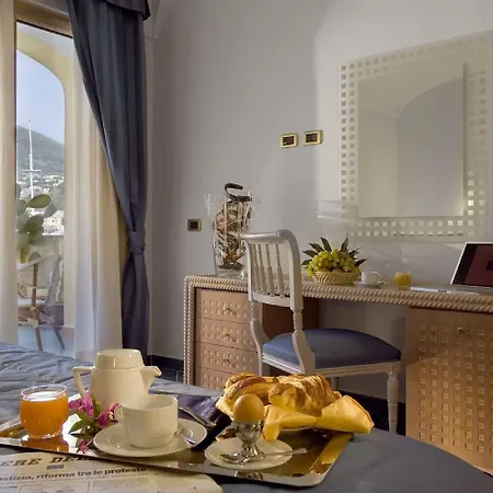 Hotel Aragona Palace &