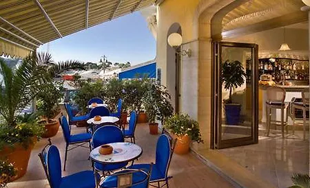 酒店 亚拉贡宫温泉酒店 4*