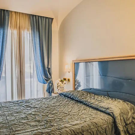 Aragona Palace & Hotel