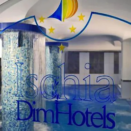 亚拉贡宫温泉酒店 酒店