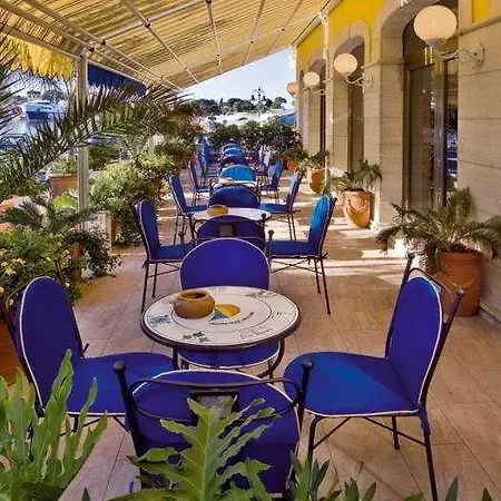 Aragona Palace &