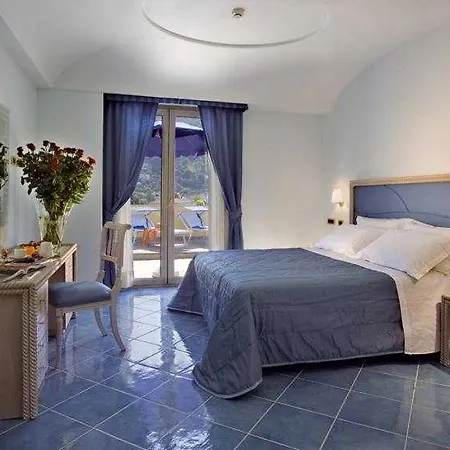 Aragona Palace & 4*