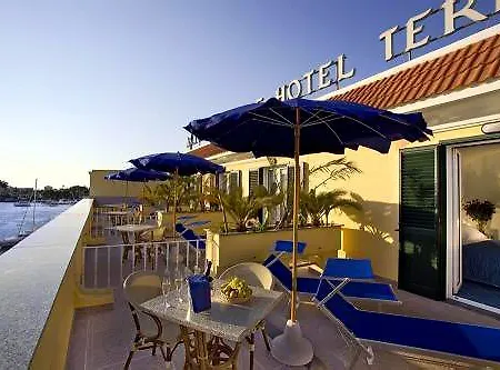 Aragona Palace &