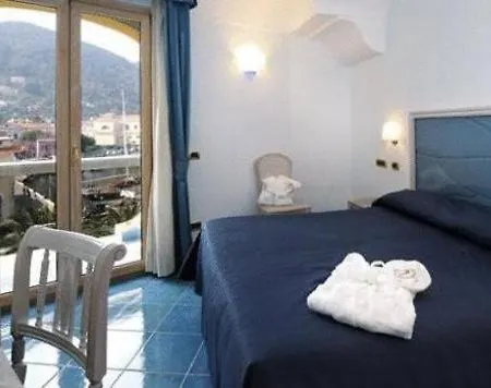 亚拉贡宫温泉酒店 酒店 伊斯基亚